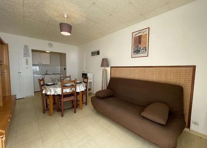 Apartment Sg050-057 2 Pieces 4 Couchages St Gilles Croix De Vie