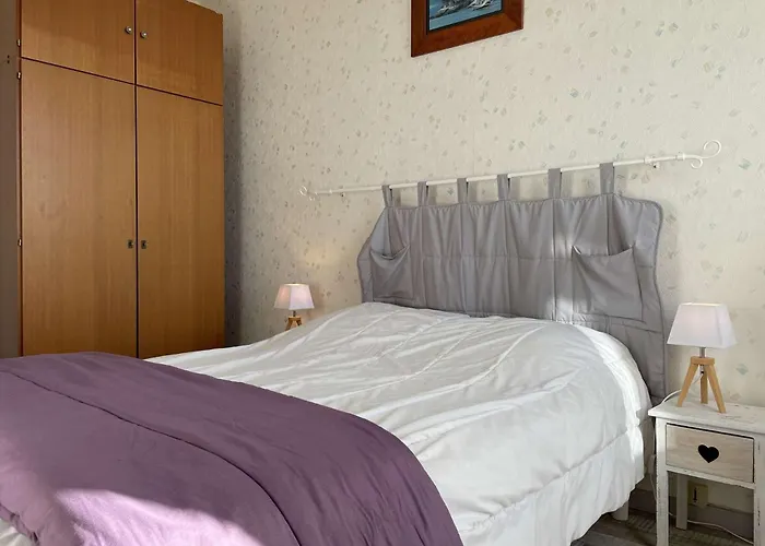 Sg050-057 2 Pieces 4 Couchages St Gilles Croix De Vie *